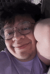Senyum GIF