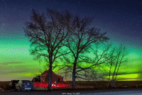 Timelapse Videos Capture Dazzling Light Show Over Alberta