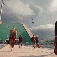 Raisavanessa - Power Walk With My Crew