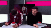 hands trivia GIF by FC Bayern Munich