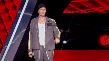 Catwalk Tudorchirila GIF by VoceaRomaniei