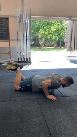Kneeling Push Up GIF by Crossfit Boran