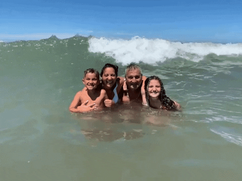 cepbarracas verano agua mar nostapoelagua GIF