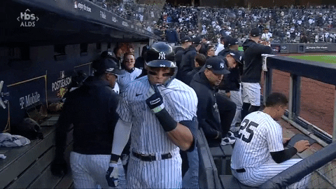 Kissing New York Yankees GIF by MLB