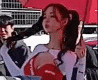 Model Hanna GIF