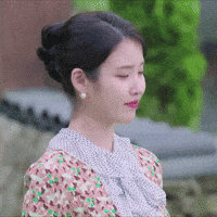 Iu 아이유 GIF