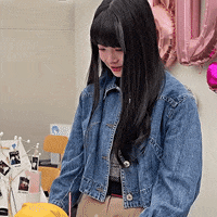 Helmets happy kpop idol le sserafim GIF