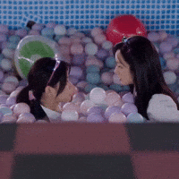 Eye Contact Hyeri GIF