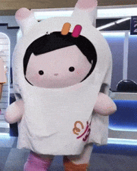 Emibonnieany GIF