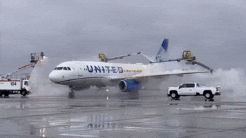 Crews Deice Planes as Snowstorm Slams Denver Area