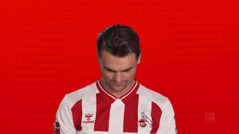 Football Look Up GIF by Bundesliga