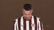 Look Up St Pauli GIF by Bundesliga