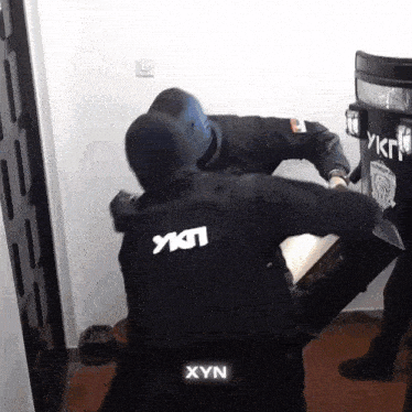 giphy.gif