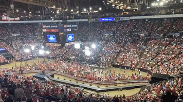 Trump Supporters Perform 'The Wave' at Ohio Rally