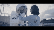carlossadness kiss astronaut beso astronauta GIF