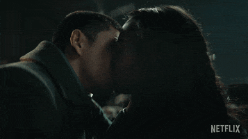 Kissing Shadow And Bone GIF by NETFLIX