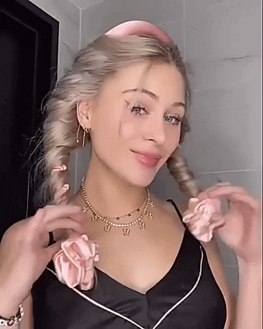 adrianntzel giphygifmaker GIF