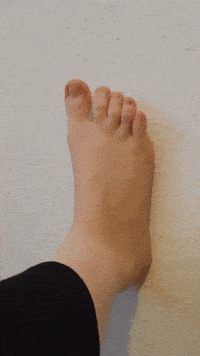 wiggle toe GIF