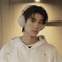 Pondphuwin GIF