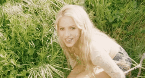 me enamore GIF by Shakira