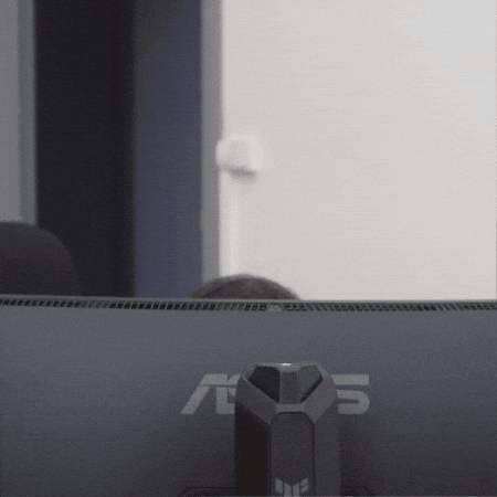 Morphaius giphygifmaker look stickers zoom GIF