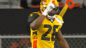 jhurell pressley pointing GIF by Arizona Hotshots