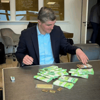 Gold Euro GIF by Backhaus Verlag
