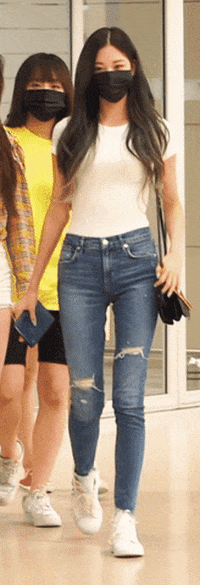 chohapark giphyupload GIF