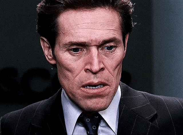 giphyupload smirk spider-man willem dafoe green goblin GIF