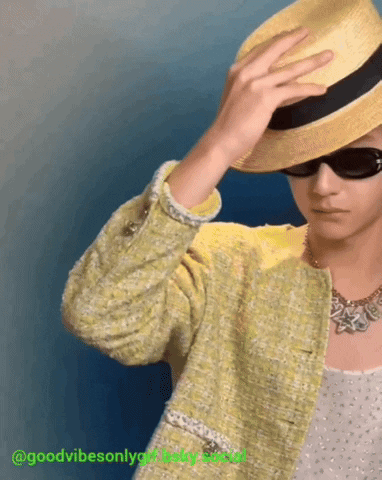 marifanaccount  GIF