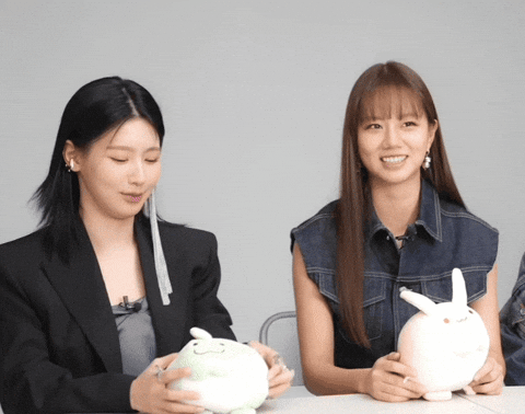 Miyeon Hyeri GIF