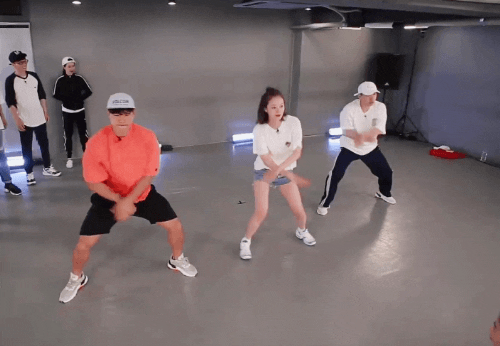 chohapark giphyupload GIF