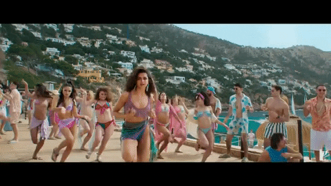 s_war giphygifmaker deepika padukone pathaan besharam rang GIF