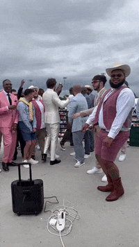 Churchill Downs Dance GIF by Kentucky Derby