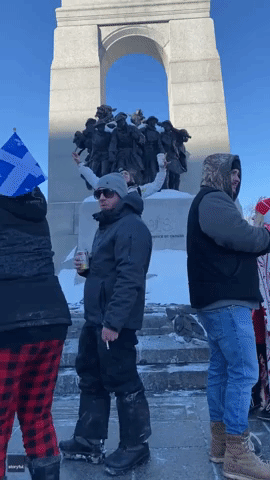 Defense Chief 'Sickened' by Scenes at Tomb of Unknown Soldier in Ottawa