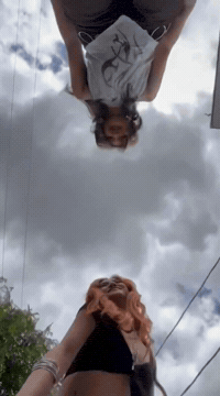 Mywalo GIF