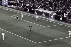 Courtois Real Madrid GIF