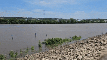 St Paul Braced for Major Flooding as Mississippi River Rises