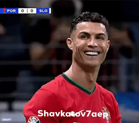 shavkatov_u giphycreatortest ronaldo cristiano futball GIF