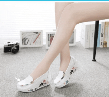 delmondeigor giphygifmaker giphyattribution GIF