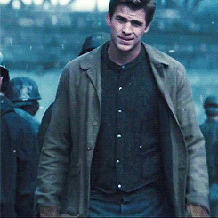 liam hemsworth GIF