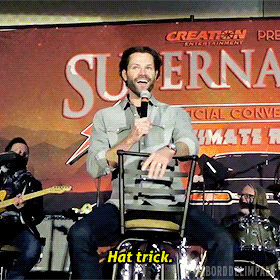 aborddelimpala jared padalecki hat trick aborddelimpala GIF