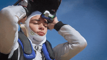 jamie chadwick helmet on