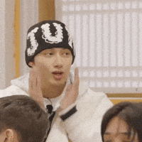 Jun 준 GIF
