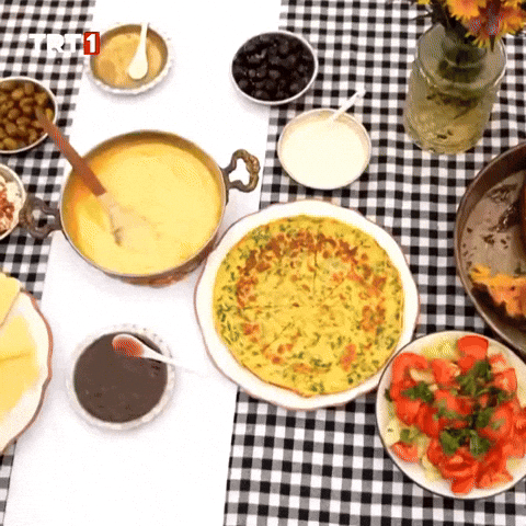 Hungry Dinner Table GIF by TRT