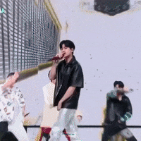 Ikon Chan GIF