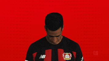 Look Up Bayer 04 GIF by Bundesliga