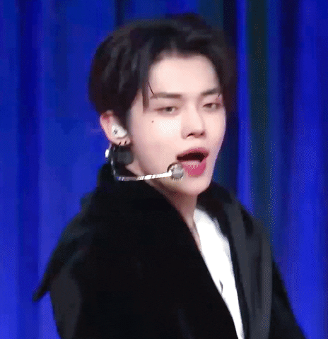Yeonjun 帥哥 GIF