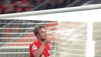 Eat Lewis Holtby GIF by Holstein Kiel