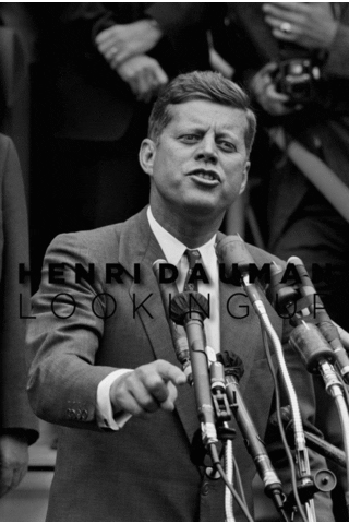 lookingupdoc photography documentary kennedy looking up GIF